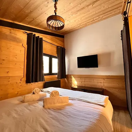 Chalet L'Epicea T3 Sous Les Pins A 5 Min A Pied Des Pistes Et Commerces Bolquere Pyrenees 2000